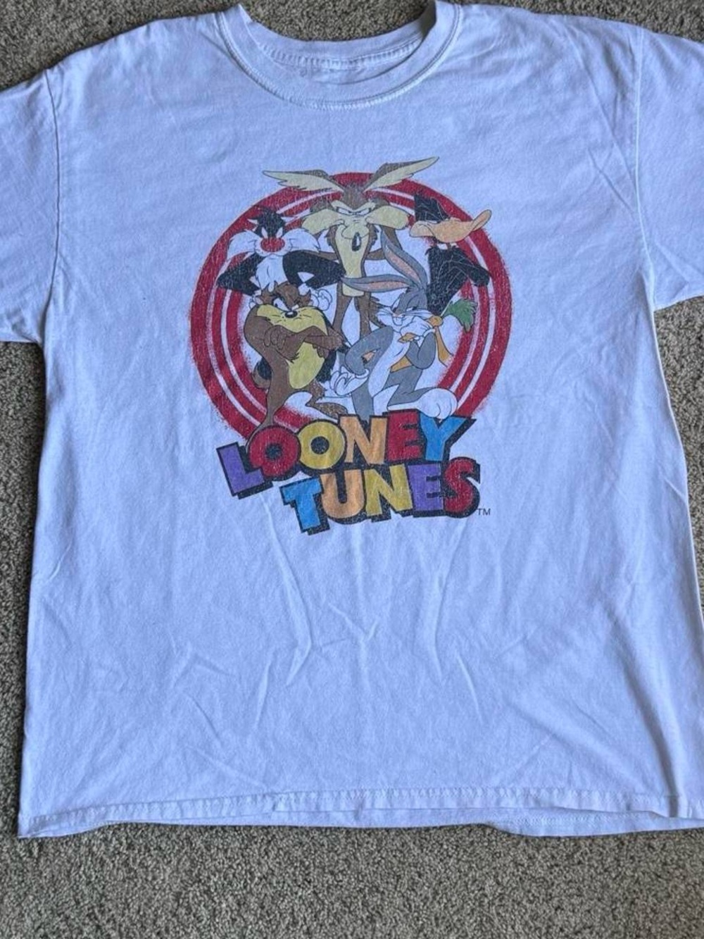 Warner Bros. White Looney Tunes Character Graphic Tee